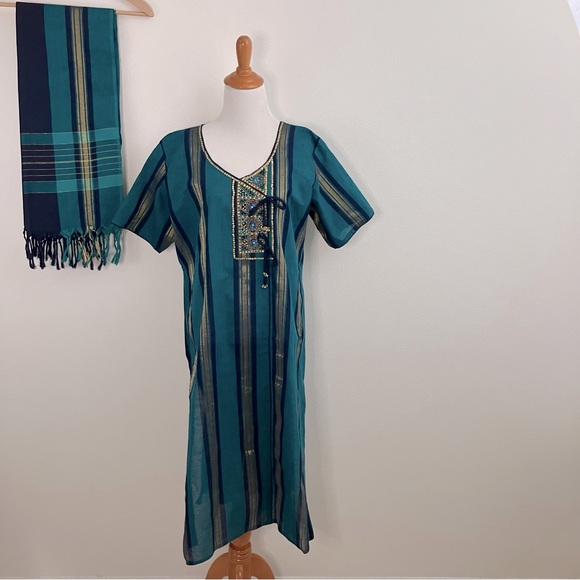 3 Piece Kurta Pant & Dupatta Set - Picture 4 of 14